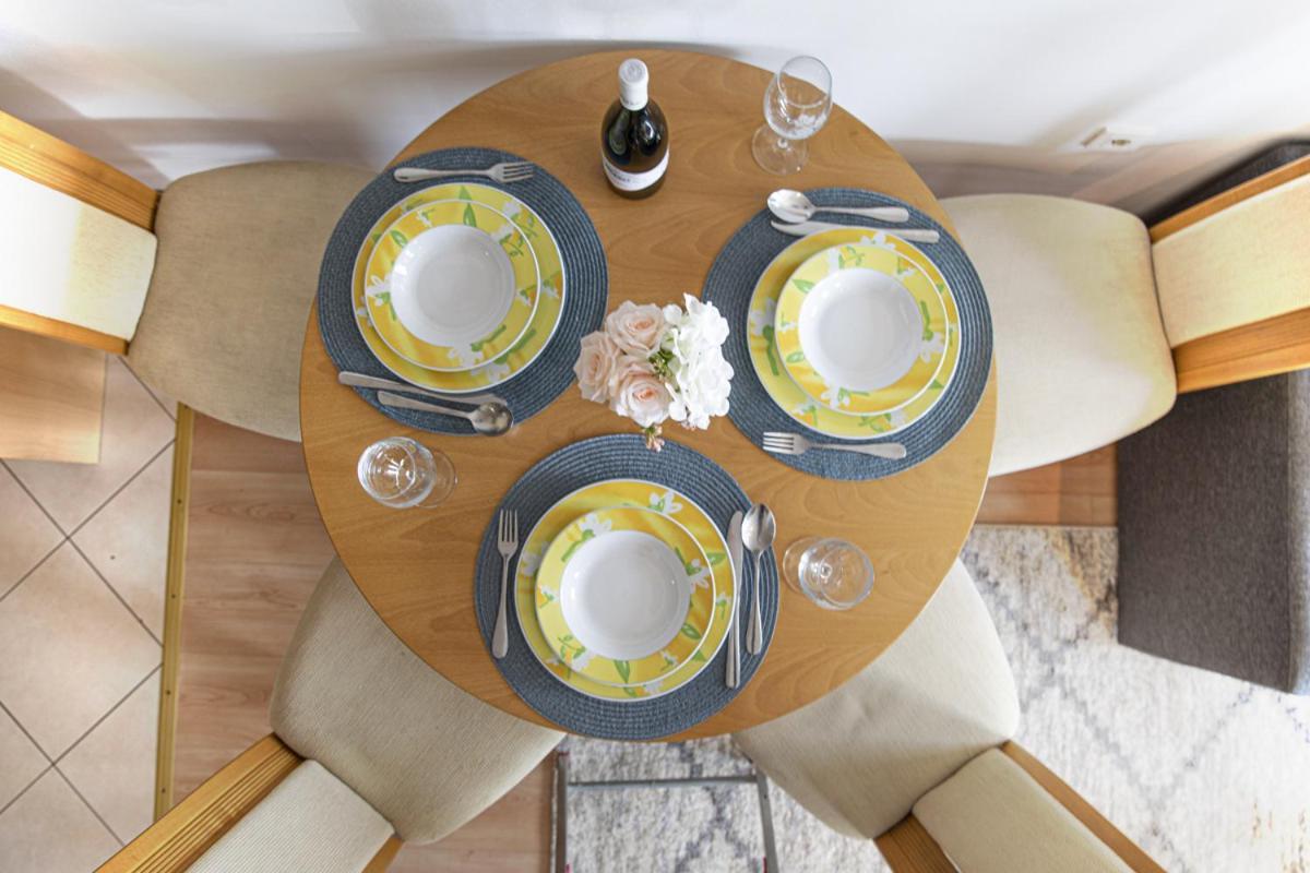 Apartman Tara วาราชดีน ภายนอก รูปภาพ